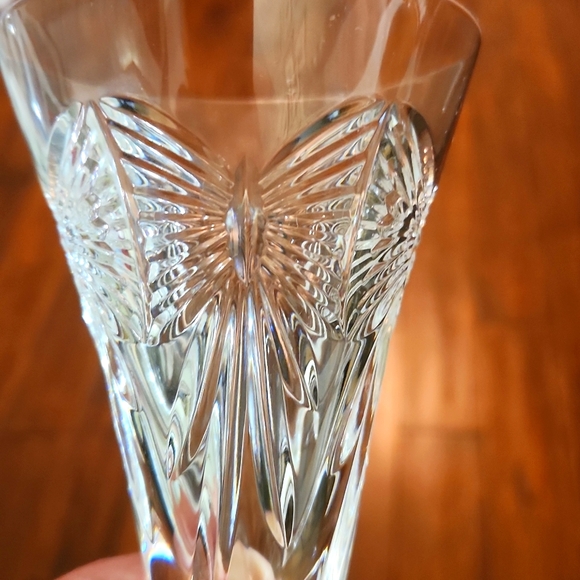 Set of 2 gorgeous Waterford Crystal toasting flutes! Excellent condition! - Picture 3 of 9